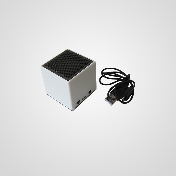 BT21 MINI SPEAKER BLUETOOTH CUBO Descripción: Mini Speaker Bluetooth